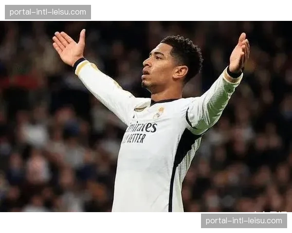 瞬间特写：第70分钟，贝林厄姆回追30米完成关键拦截，阻止黄潜反击。