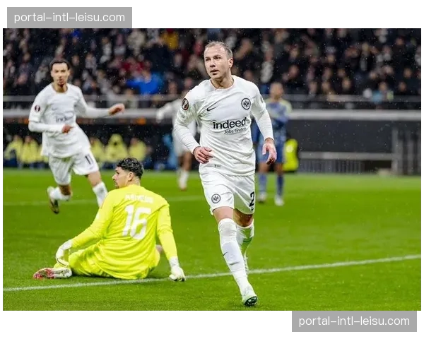 前德国国脚格策宣布将于本赛季结束后从法兰克福退役